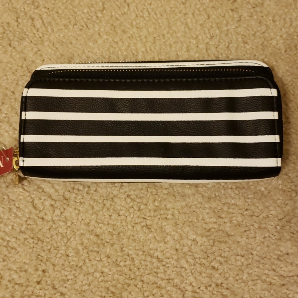 NWT Merona Wallet